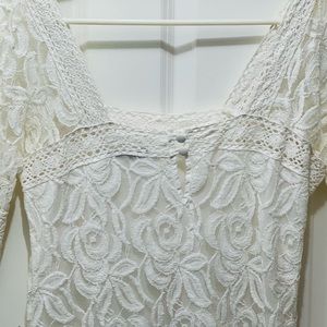 A-line Creamy White Lace Dress over lining with back buttons SZ L